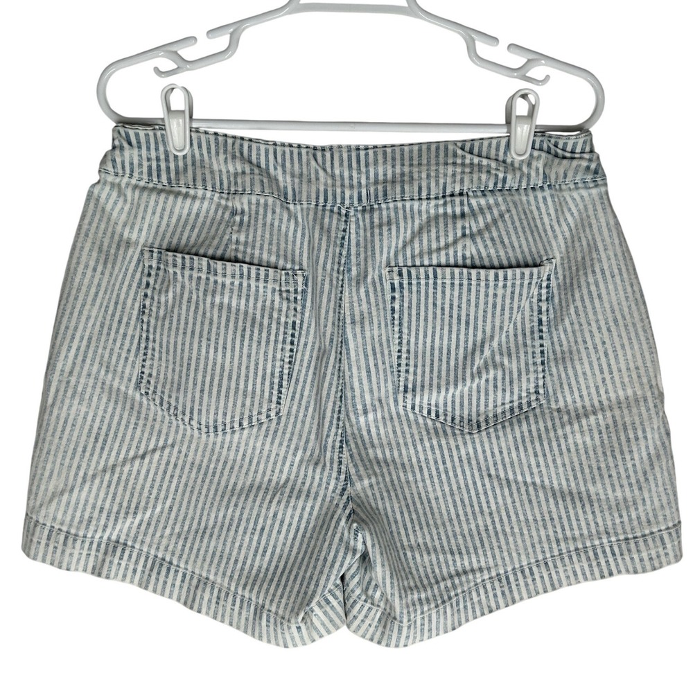 One 5 One Blue and White Striped Elastic Waist Shorts Button Accent Pockets Sz L - Picture 3 of 7